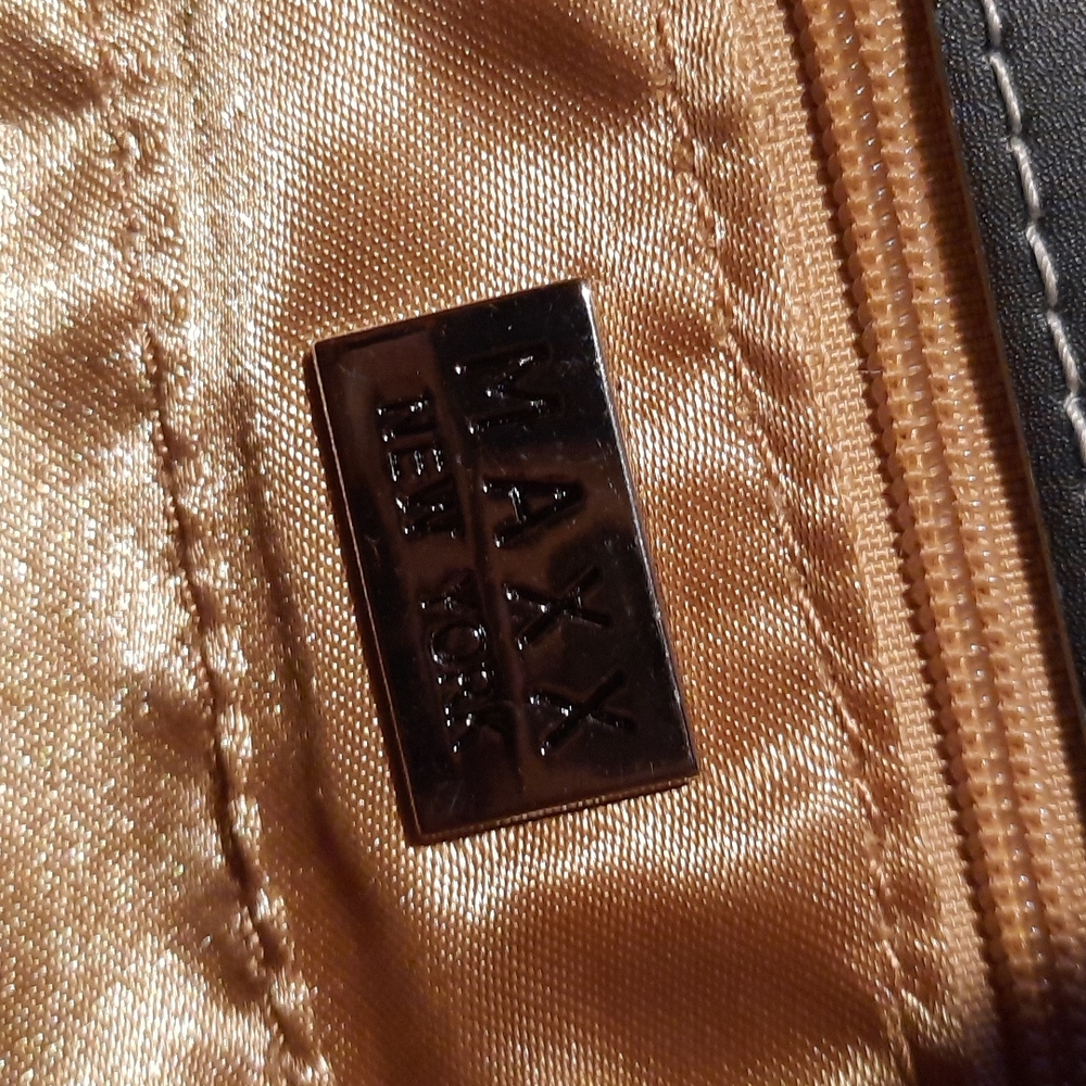 Maxx ladies large print purse w/ coin purse - Picture 10 of 13